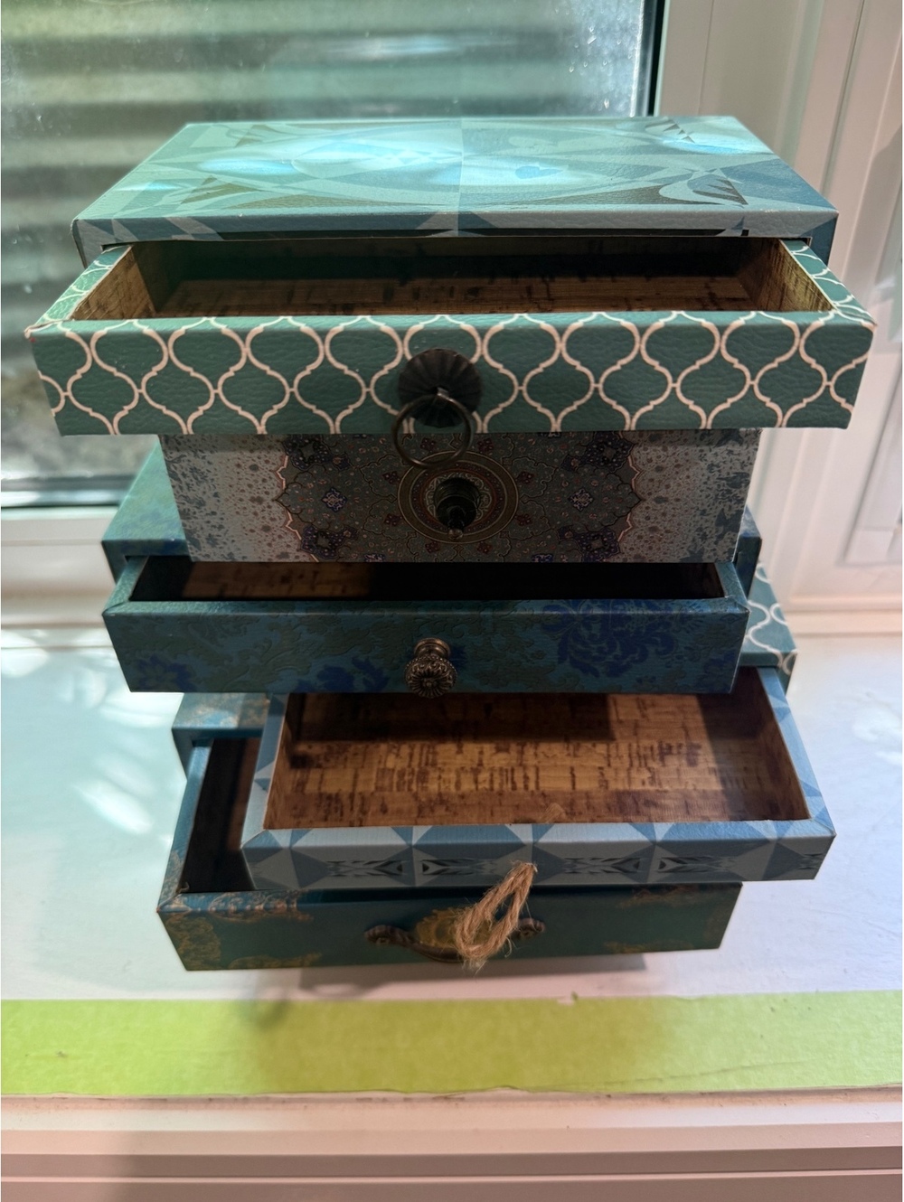Vintage Style Wooden Jewelry Box Chest – 5 Drawer Decorative Organizer – Teal - Picture 6 of 6